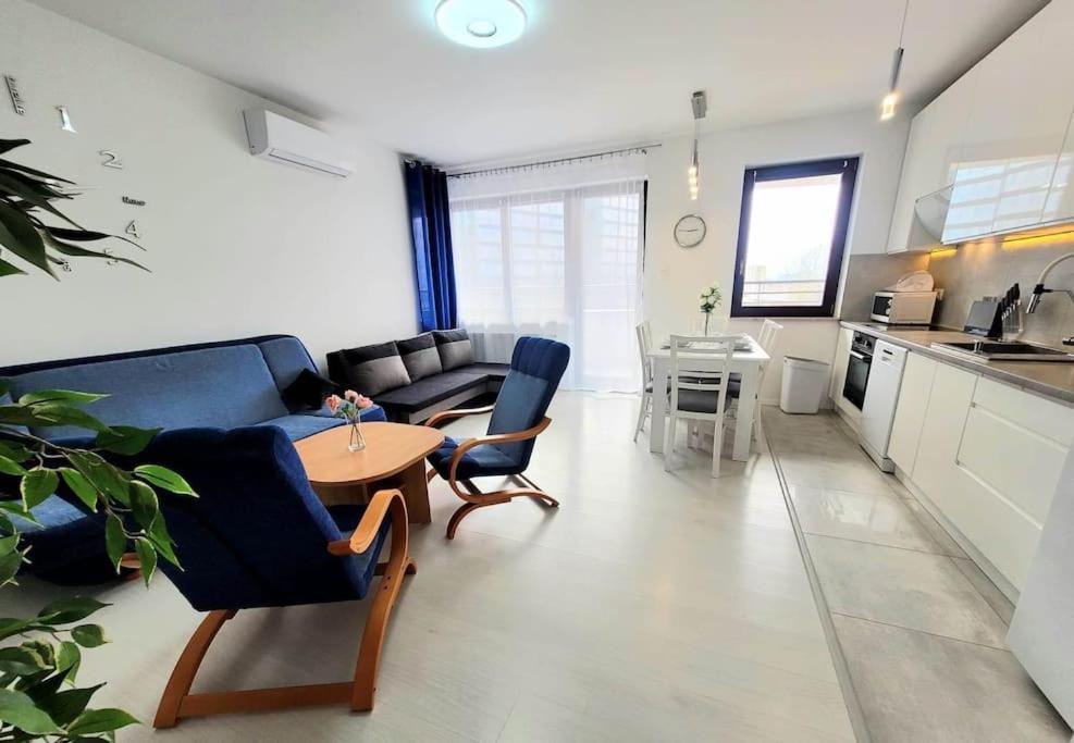 Apartment Sophie 3 Rooms, 2 Bathrooms, 8 Persons كراكوفيا المظهر الخارجي الصورة