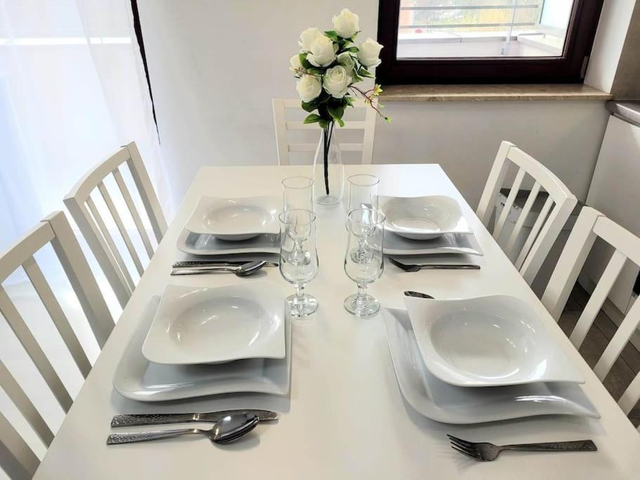 Apartment Sophie 3 Rooms, 2 Bathrooms, 8 Persons كراكوفيا المظهر الخارجي الصورة