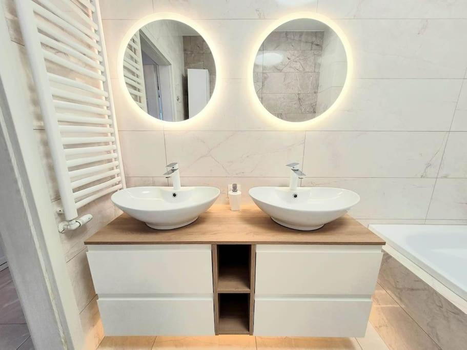 Apartment Sophie 3 Rooms, 2 Bathrooms, 8 Persons كراكوفيا المظهر الخارجي الصورة